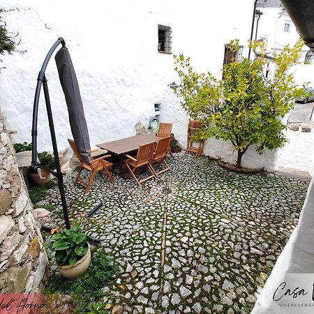 Hostal Conjunto Rural Casa Victoria Villaluenga Del Rosario Exterior foto