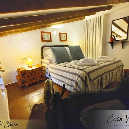 Hostal Conjunto Rural Casa Victoria Villaluenga Del Rosario Exterior foto