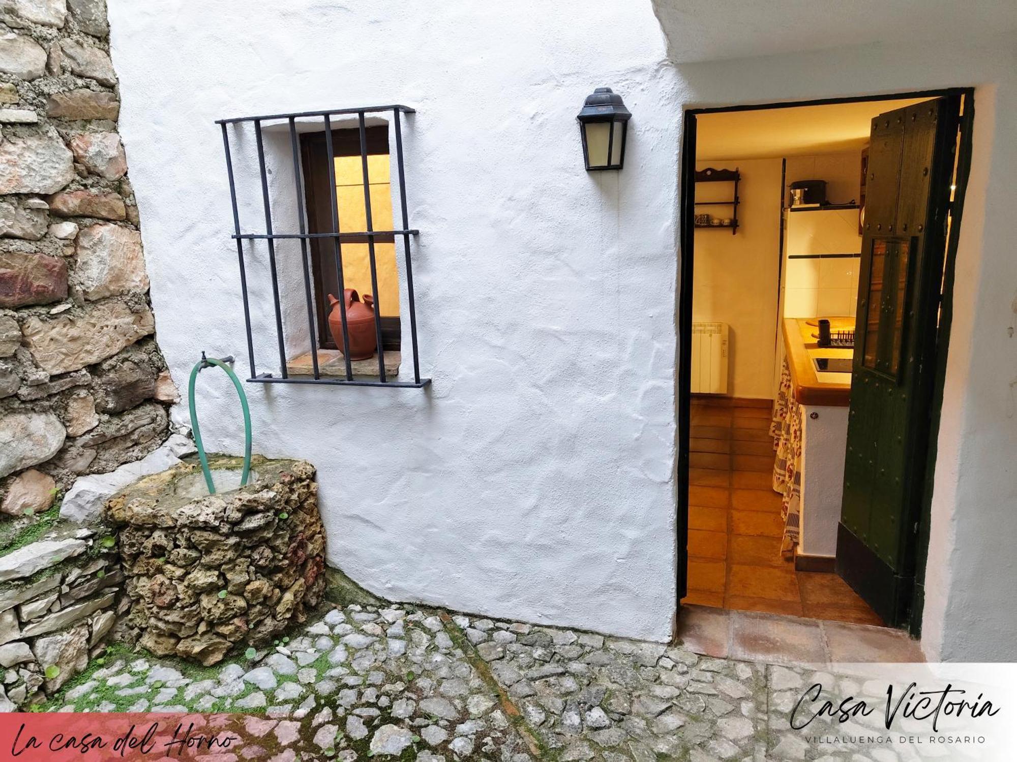 Hostal Conjunto Rural Casa Victoria Villaluenga Del Rosario Exterior foto