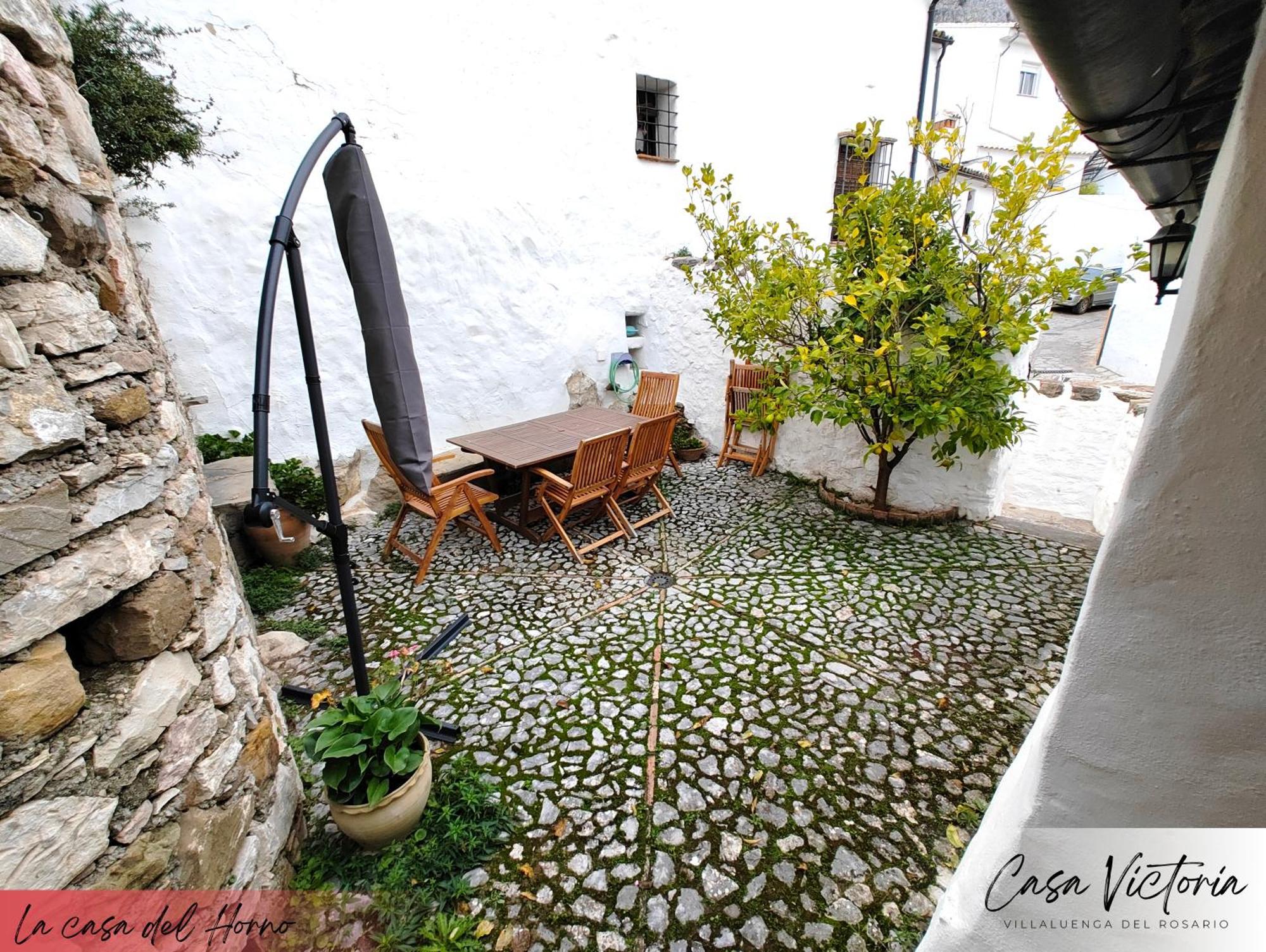 Hostal Conjunto Rural Casa Victoria Villaluenga Del Rosario Exterior foto