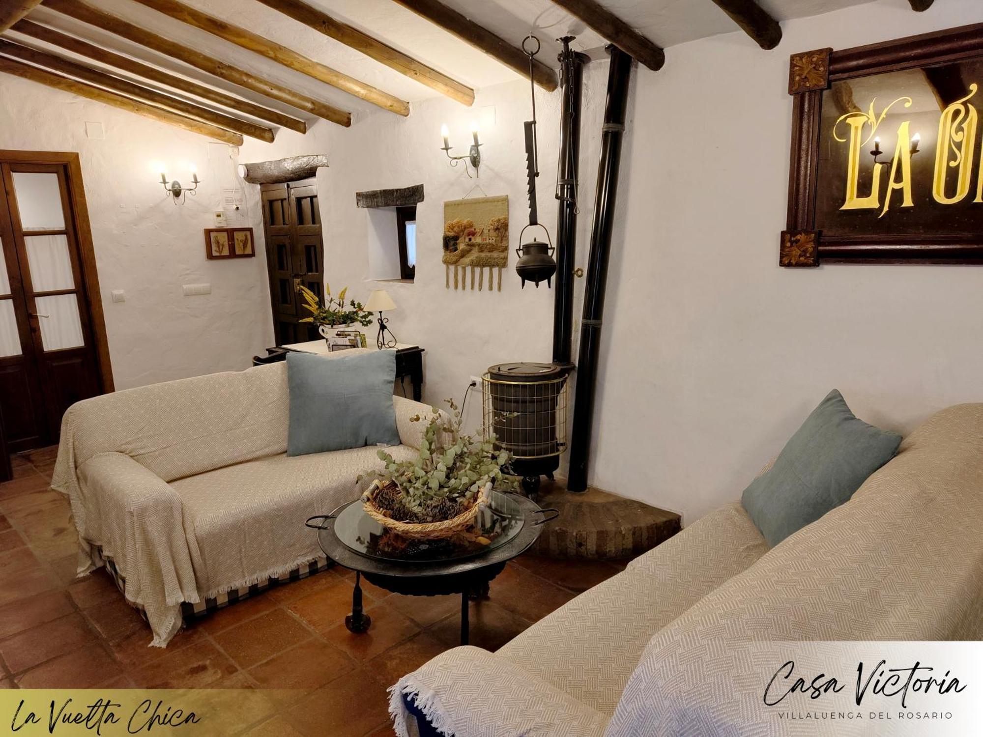 Hostal Conjunto Rural Casa Victoria Villaluenga Del Rosario Exterior foto